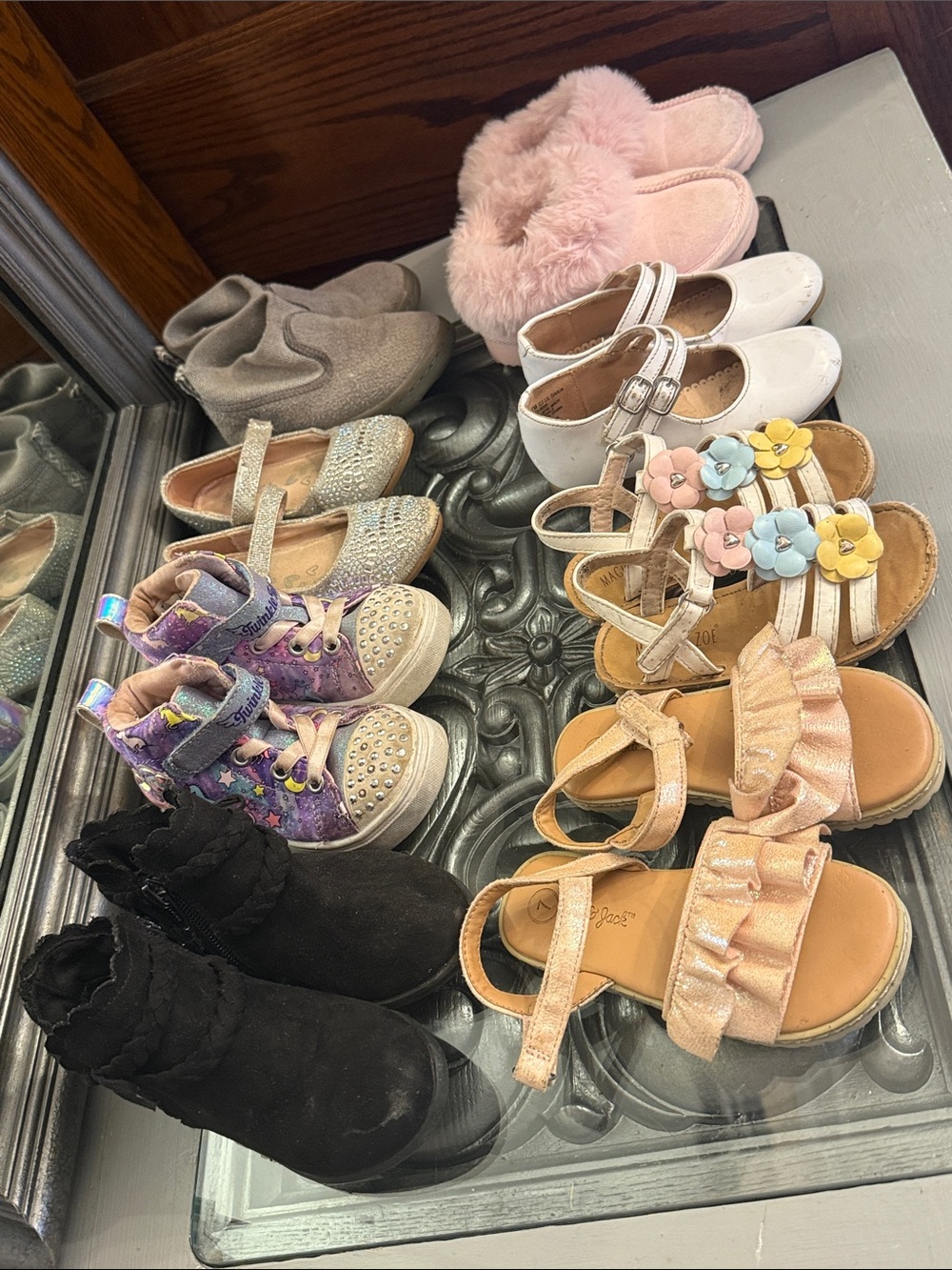 Assorted Lot 8 Pairs of Size 7 Toddler Girls Shoes